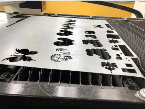 Metal Laser Cutter CNC Fiber Laser Cutting Machine Sheet Metal